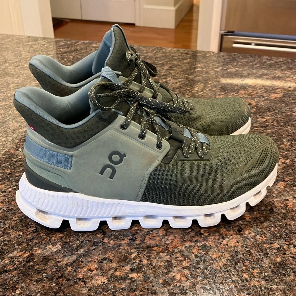 On Running Men's Athletic Shoes in Green and White